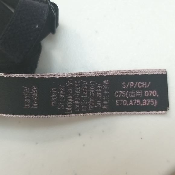 VICTORIA'S SECRET Black Bralette, size Small - Picture 6 of 6